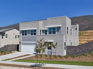 16034 Butterfly Dr, Fontana, CA 92336
