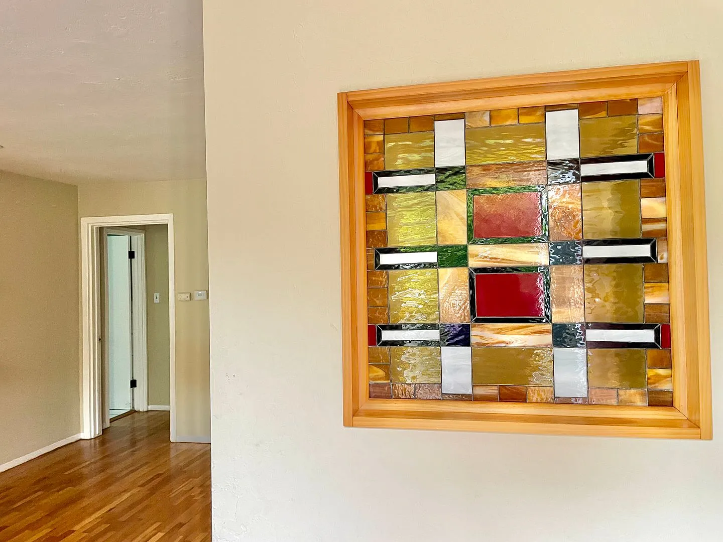 Gorgeous home in a hidden valley with extra room for office or guest bedroom — Photo 2