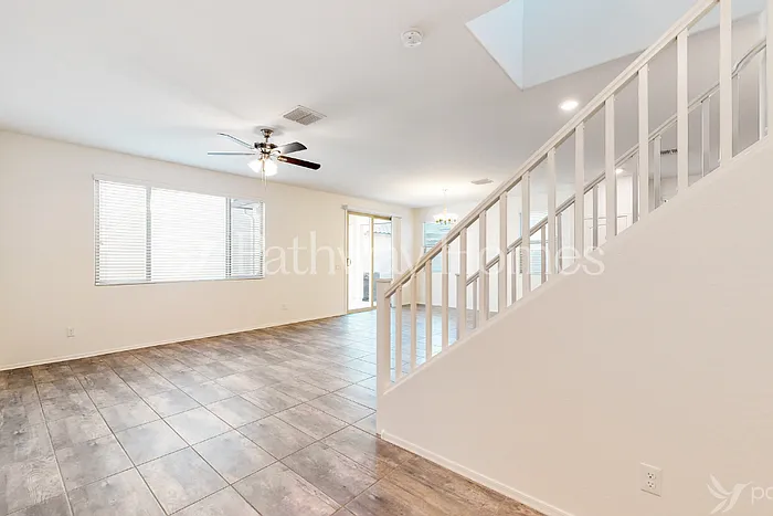 16604 W Sierra St — Photo 7