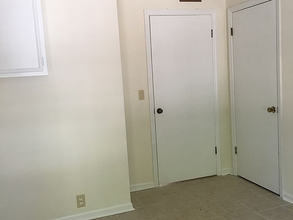 2nd image of 272 Lawrenceville St APT A5