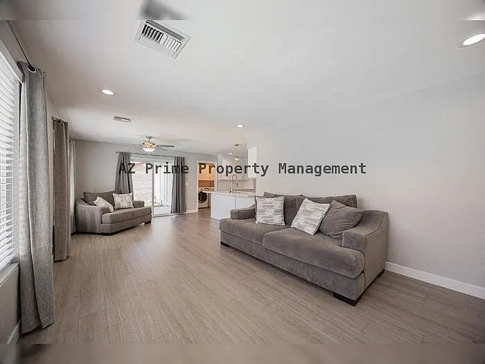 3715 E Sweetwater Ave — Photo 5