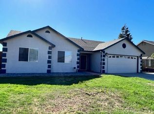 2949 Garfield Ln, Turlock, CA 95382