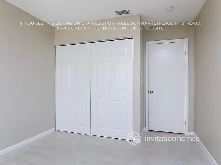 9913 NW 9th Ct — Photo 11