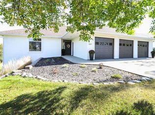 3601 Pebble Hills Dr, Fergus Falls, MN 56537