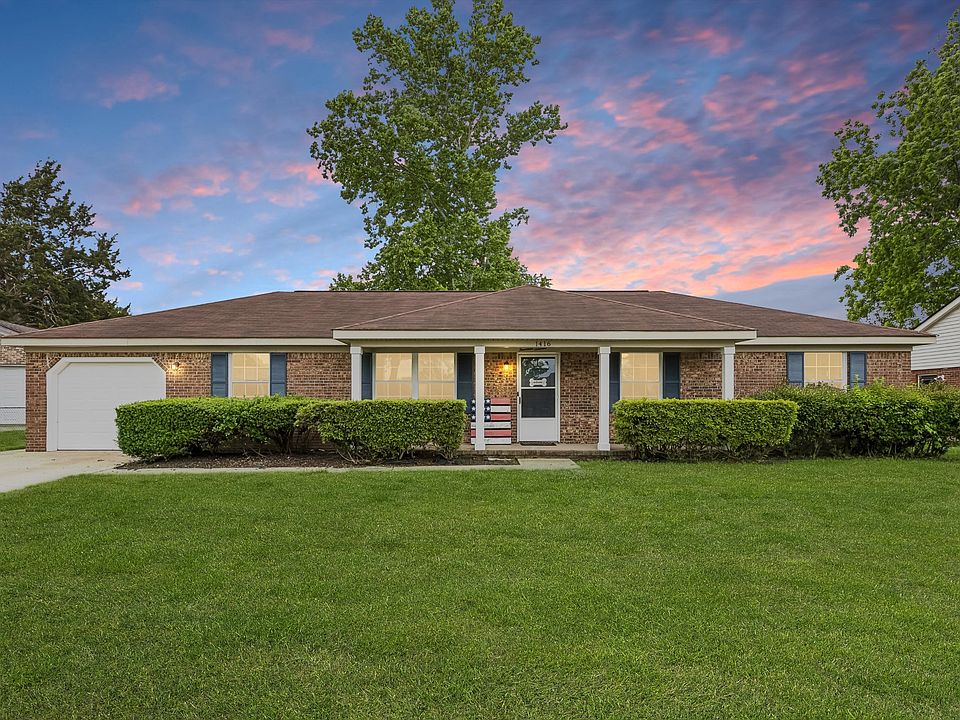 1st image of 1416 Cole Dr