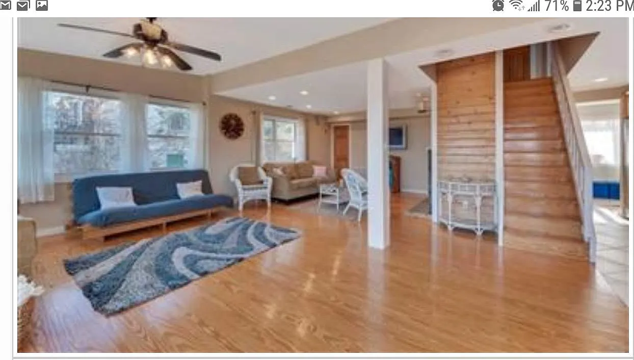 42 Pine Ave — Photo 4