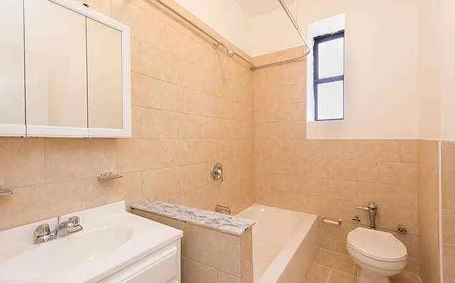 Rented by Uptown Flats LLC | media 3