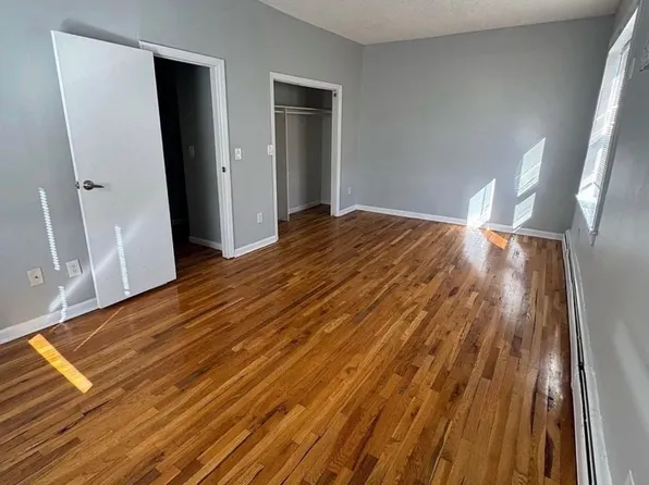 335 Wells St, Bridgeport, CT