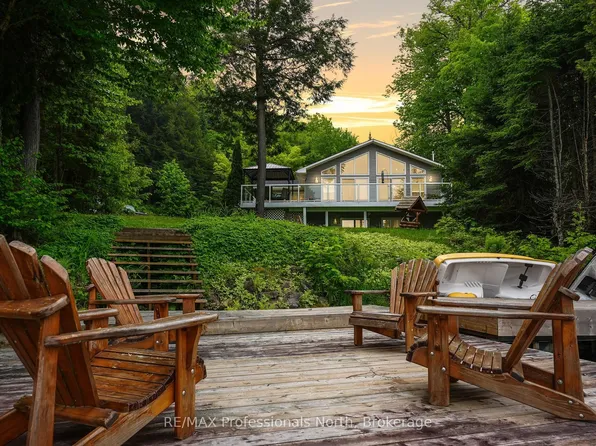 1093 Comak Cres, Algonquin Highlands, ON K0M 1J2