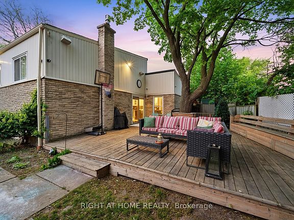3rd image of 6415 Dunray Ct