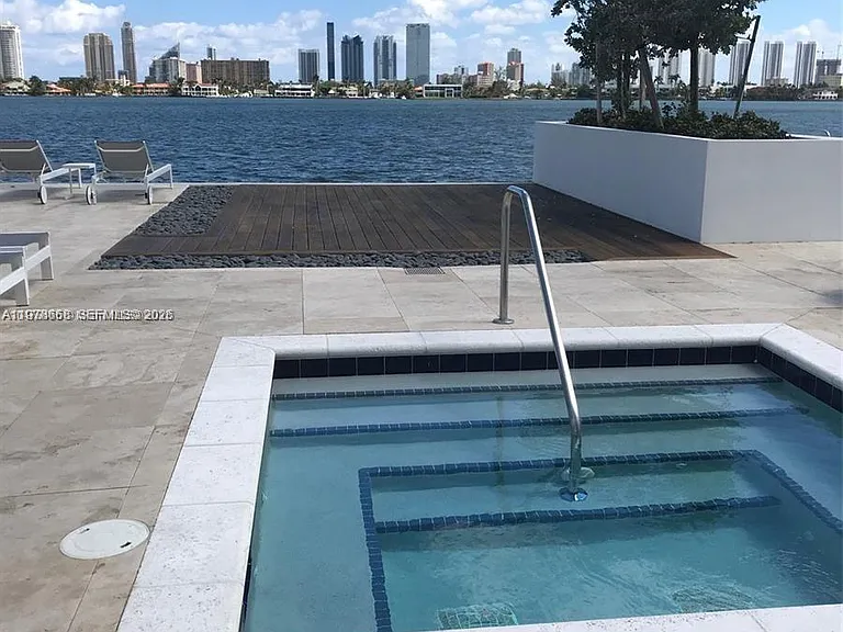 17111 Biscayne Blvd #408 — Photo 22