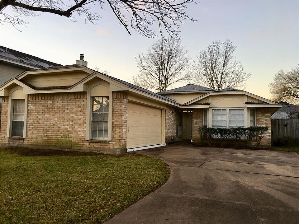 1st image of 16015 Mission Village Dr