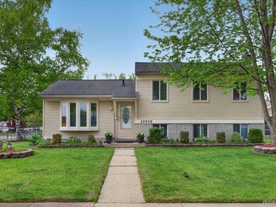 32858 Coach Dr, Chesterfield, MI, 48047