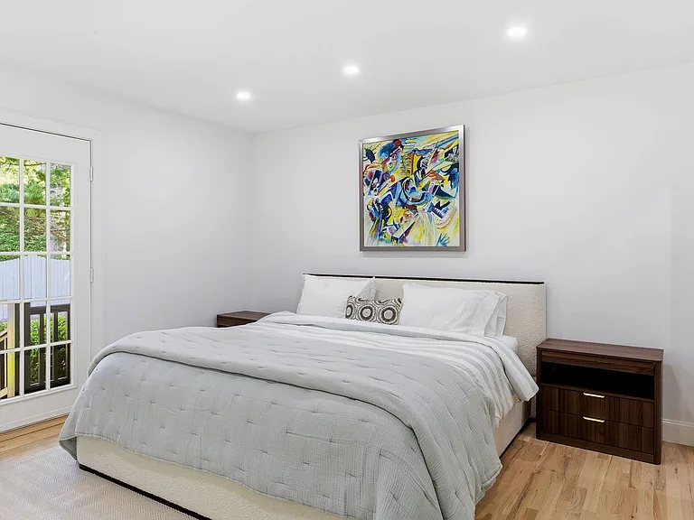 31 Tredwell Ln — Photo 11