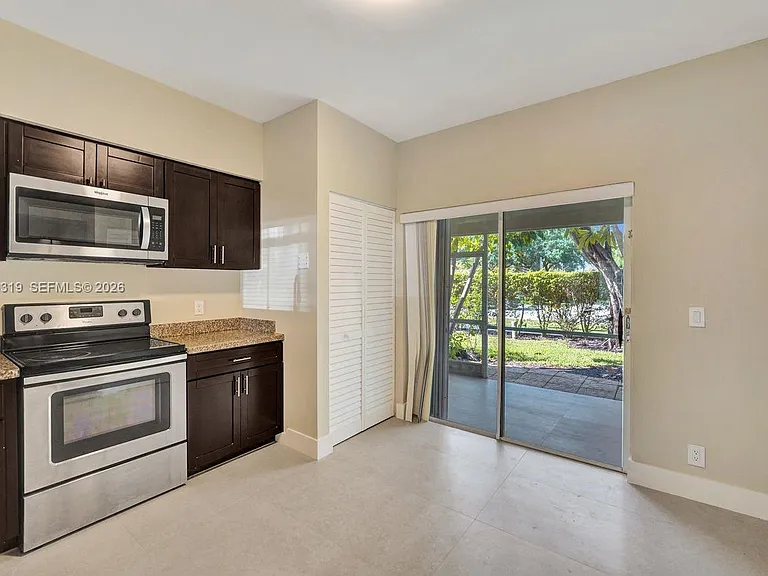 43 Simonton Cir — Photo 23