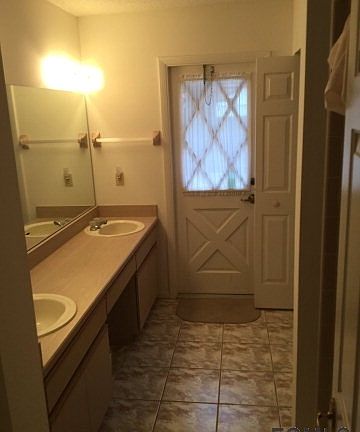 3rd image of 139 Westhampton Dr
