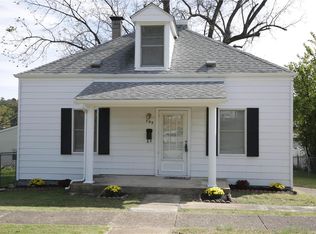 705 N 2nd St, De Soto, MO 63020