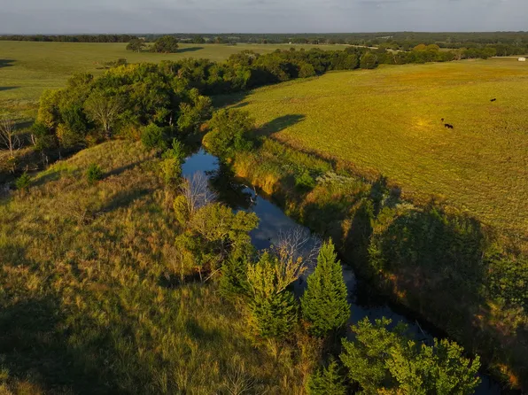 675A Hundley Rd, Montague, TX 76251