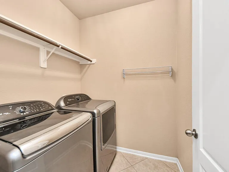9619 W Amber Bluff Ln — Photo 15