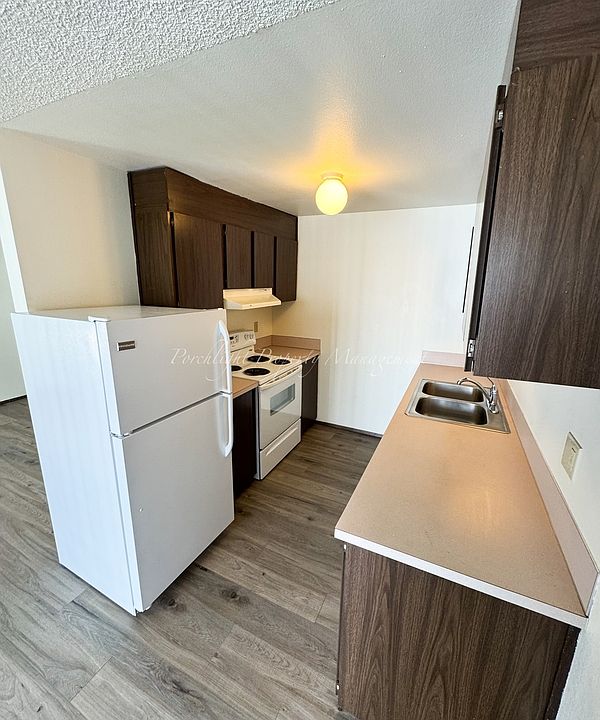 1st image of 5775 Golden Eagle Dr #10