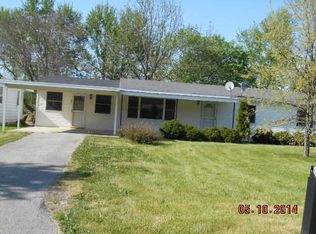 321 E 1st St, Hartford City, IN 47348