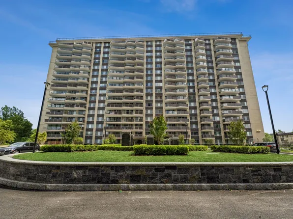 18-15 215th Street image 4 of 38