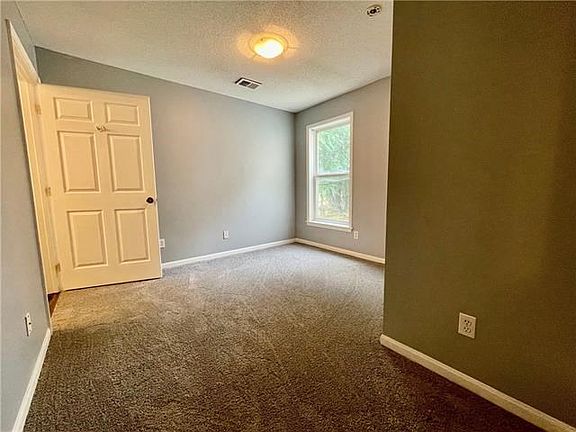 5th image of 1414 Richmond Ave