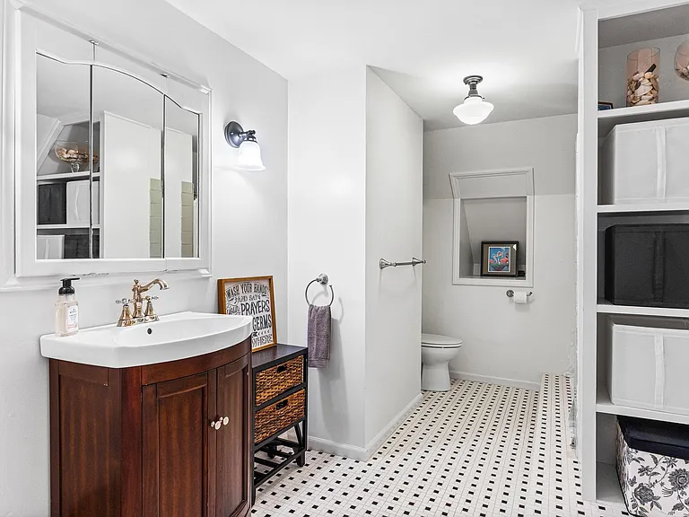 Upstairs bath.
