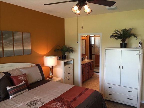 5th image of 10738 Avery Park Dr