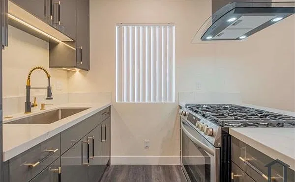 1 bed, 550 sqft, $2,000 — Photo 4
