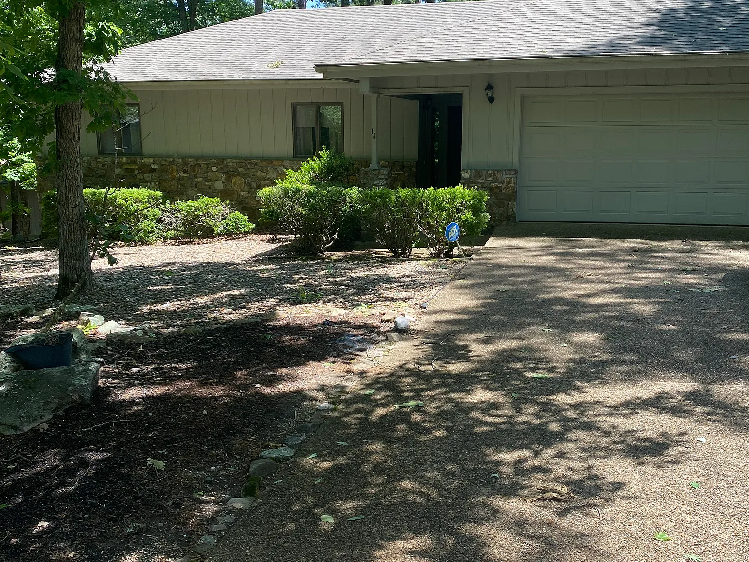 14 Almendra Ln — Photo 2