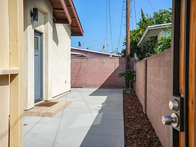 13644 Palomar St — Photo 34