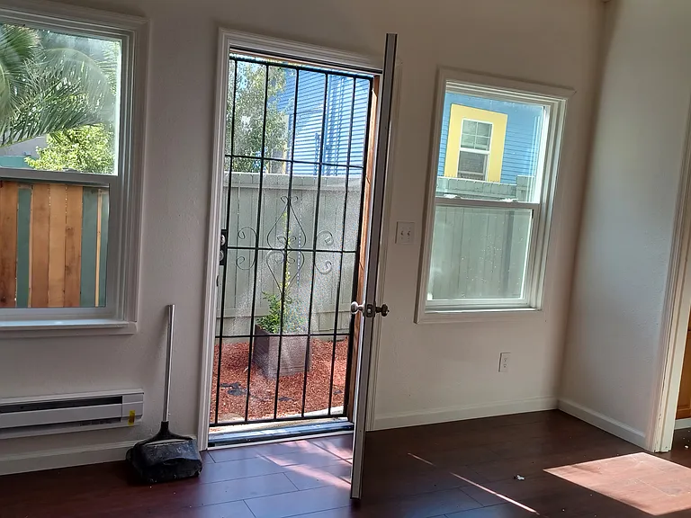 914 Sacramento St #C — Photo 2