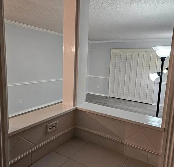1251 Henckley Ave #101-1 — Photo 3