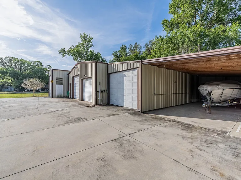 5905 Whispering Pines Rd — Photo 53
