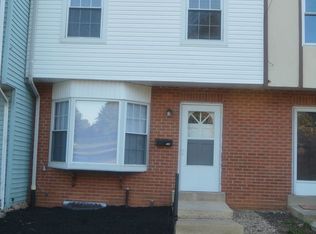 108 Hopkins Ct, Newark, DE 19713