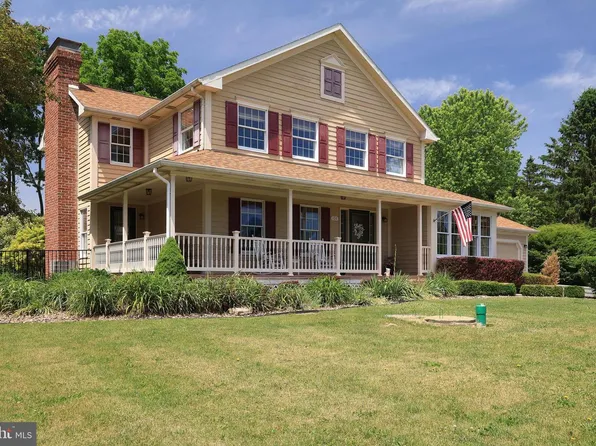 108 Heiskel Dr, Port Matilda, PA 16870