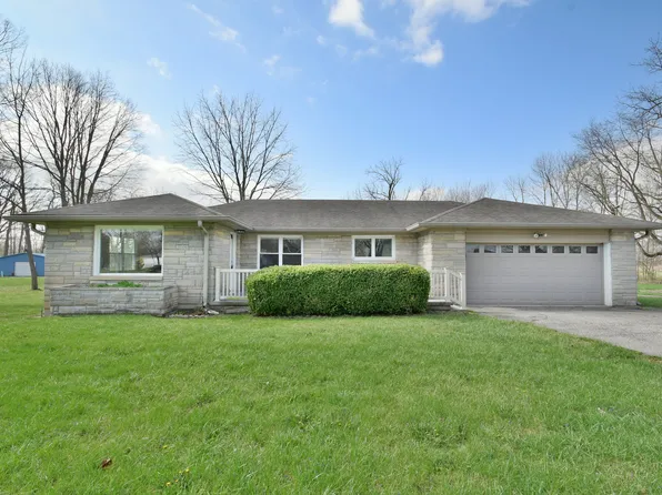 67 W Brookville Rd, Fountaintown, IN 46130