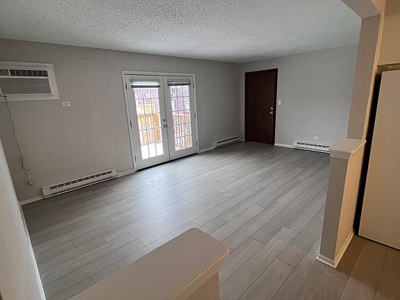 3rd image of 1328 Potomac Pl APT 6