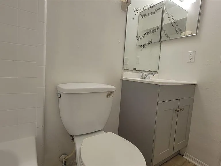 4136 Pershing Pointe Pl #5 — Photo 8