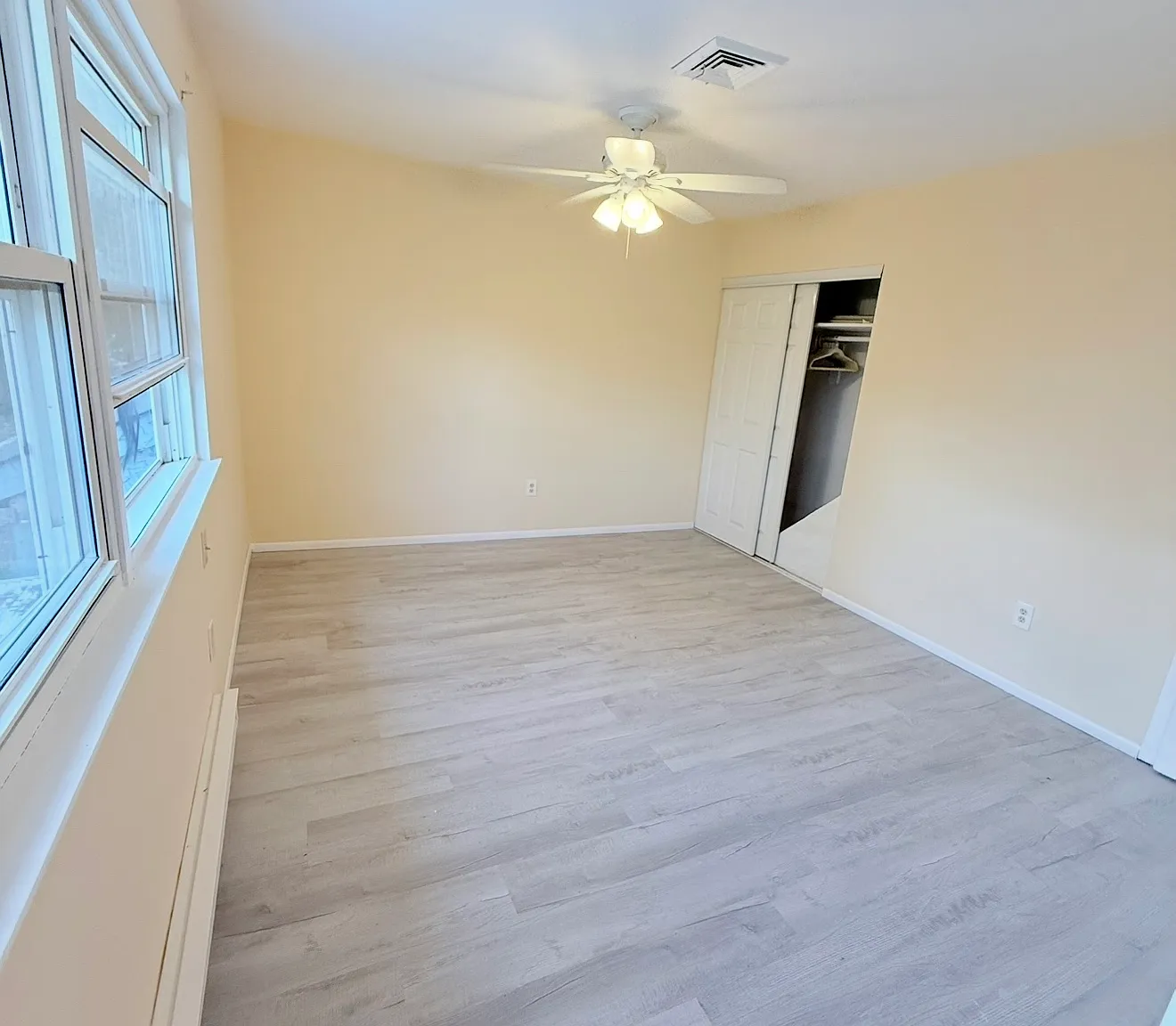 3 bed, 1130 sqft, $2,800 — Photo 2