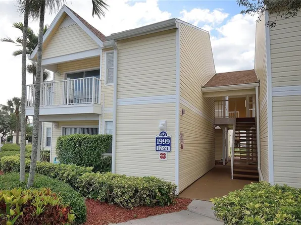 1999 Island Club Dr #2-17, Melbourne, FL 32903