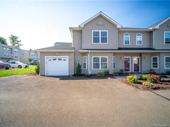 70 Dannys Way #70, Wallingford, CT 06492