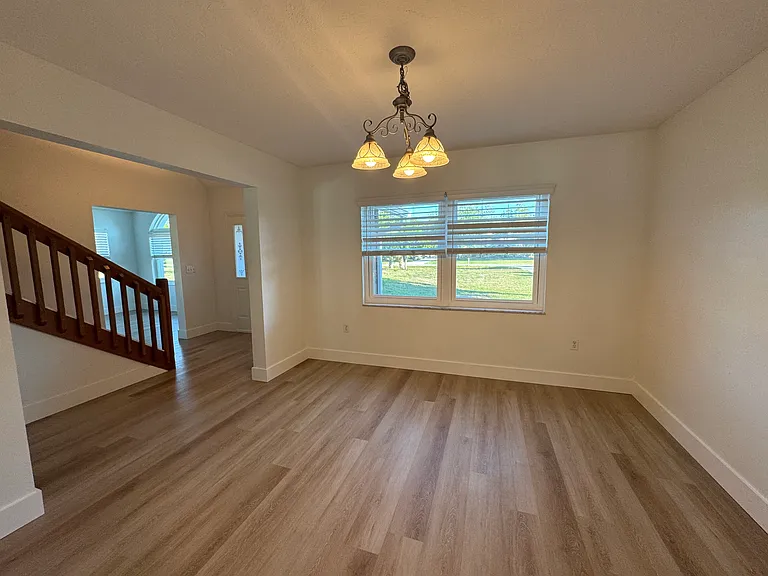 601 Shetland Cir — Photo 15