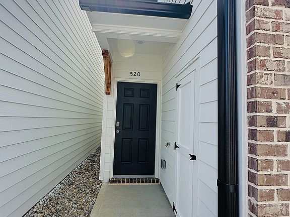 2nd image of 520 Hayes Ln
