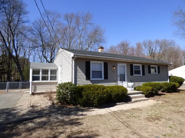 134 Wachusett St, Springfield, MA 01118
