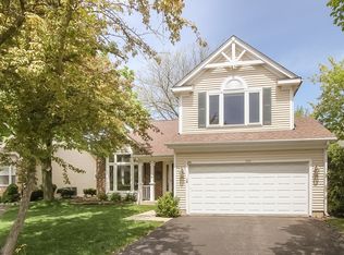 583 Crystal Springs Ct, Lake Zurich, IL