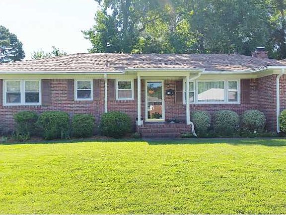 2nd image of 1944 Charla Lee Ln