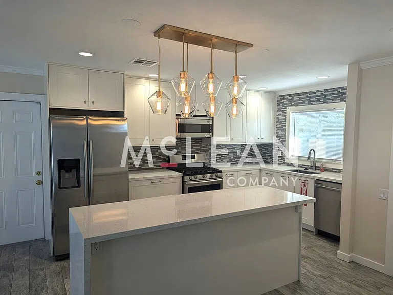 2601 N Cerritos Rd — Photo 5