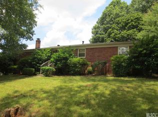 844 7th Ave SW, Hickory, NC 28602